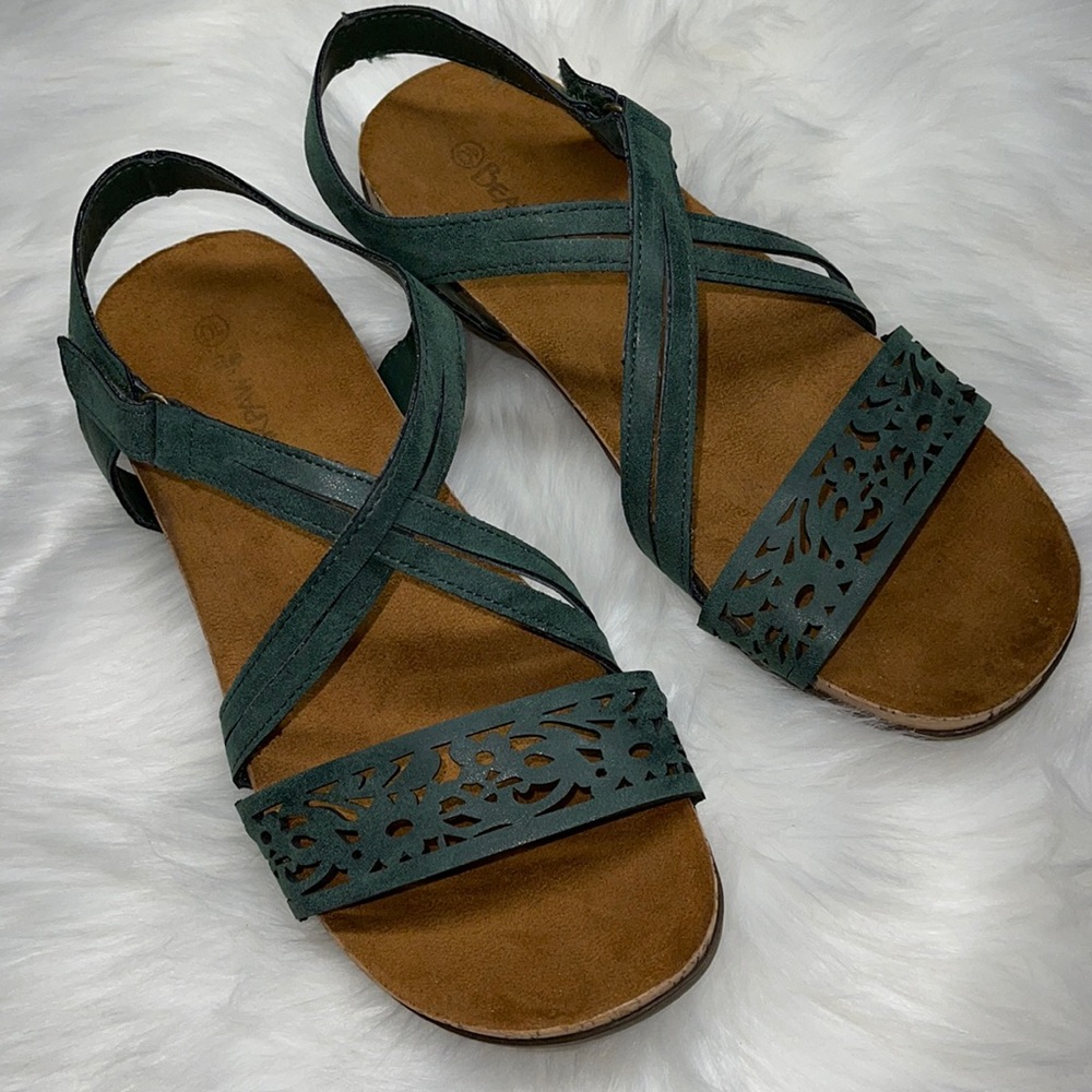 BEARPAW Glenda sandals
